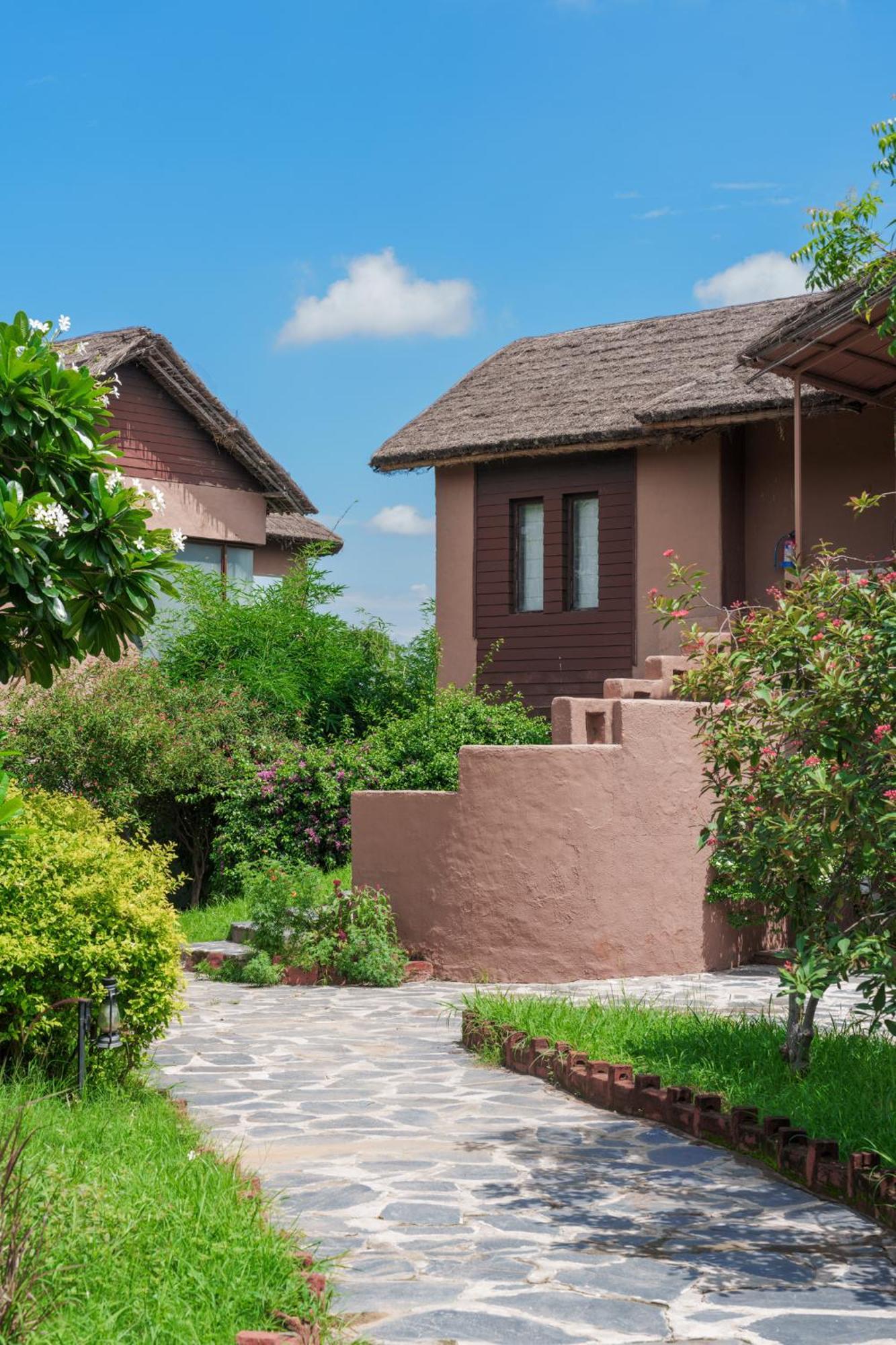 Gaj Resort, A Member Of Radisson Individuals Retreats Binewal Bagian luar foto