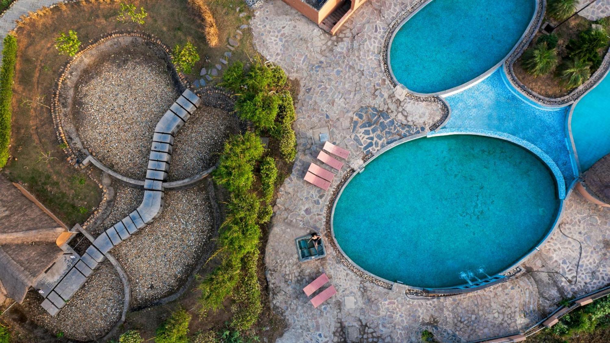 Gaj Resort, A Member Of Radisson Individuals Retreats Binewal Bagian luar foto