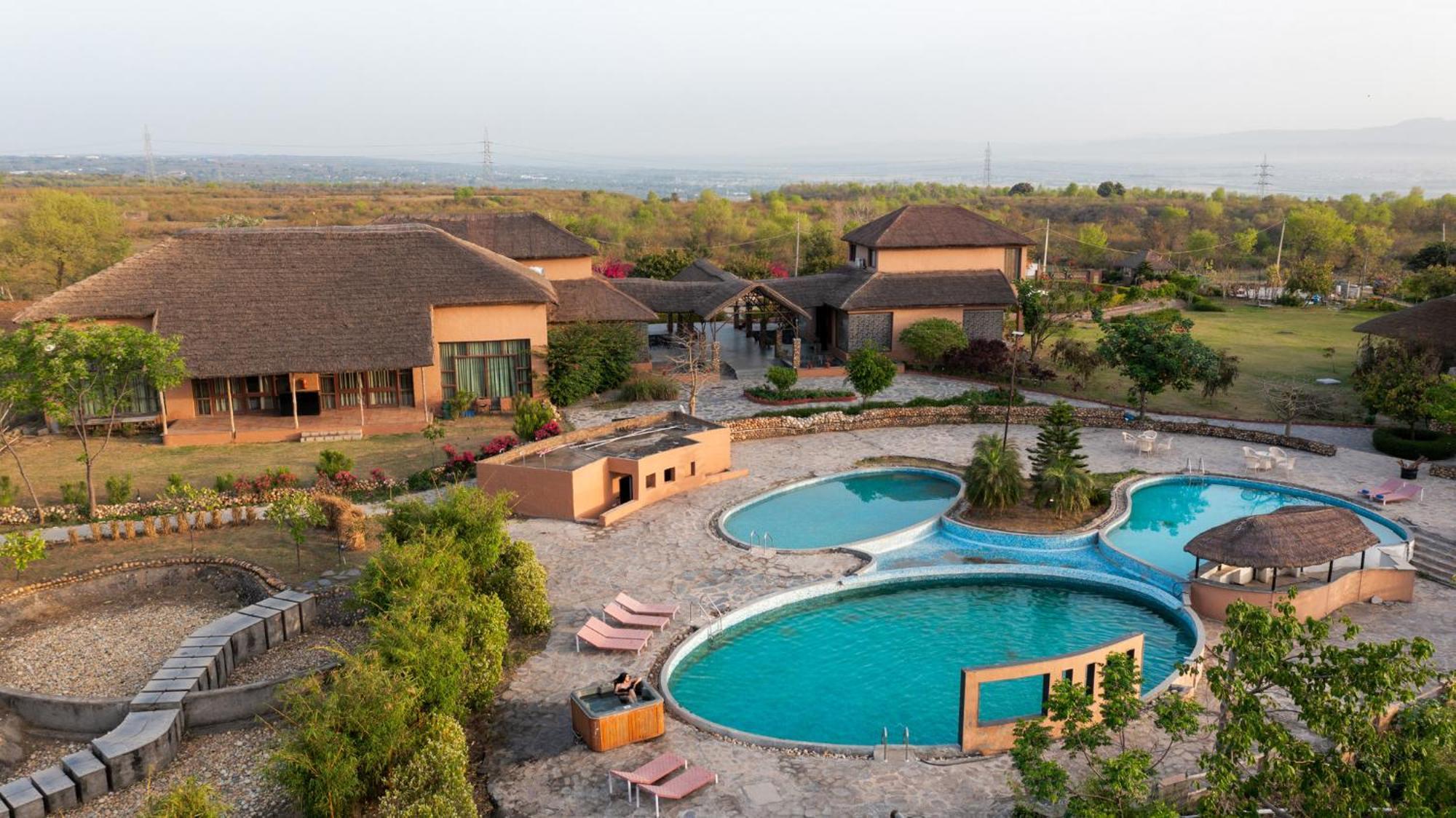 Gaj Resort, A Member Of Radisson Individuals Retreats Binewal Bagian luar foto