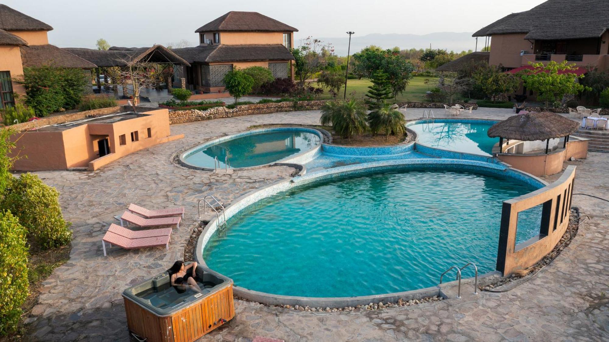 Gaj Resort, A Member Of Radisson Individuals Retreats Binewal Bagian luar foto