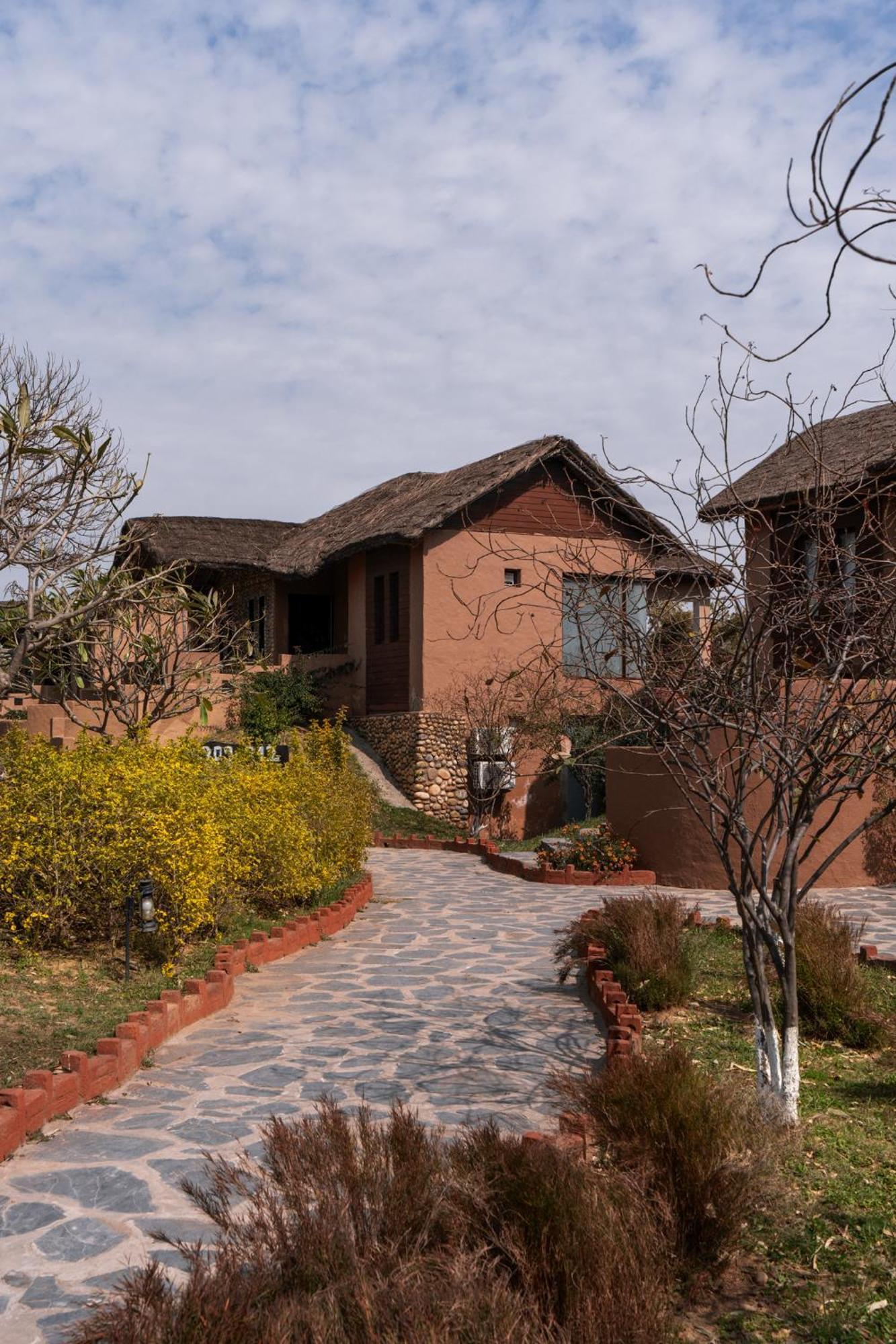 Gaj Resort, A Member Of Radisson Individuals Retreats Binewal Bagian luar foto